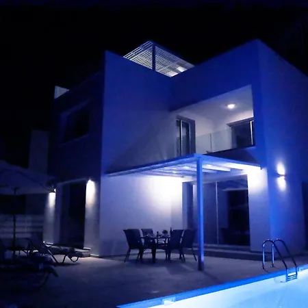 וילה Sophia's Seaview Luxury Paphos